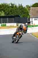 Vintage-motorcycle-club;eventdigitalimages;mallory-park;mallory-park-trackday-photographs;no-limits-trackdays;peter-wileman-photography;trackday-digital-images;trackday-photos;vmcc-festival-1000-bikes-photographs